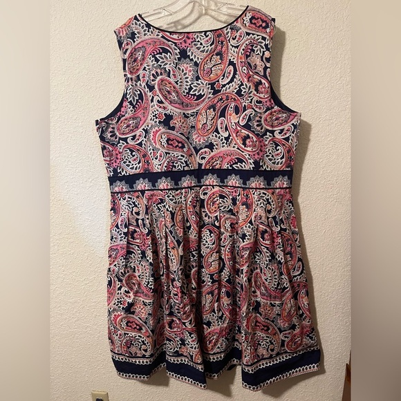 Talbots Pink and Navy Paisley Dress - Picture 7 of 8